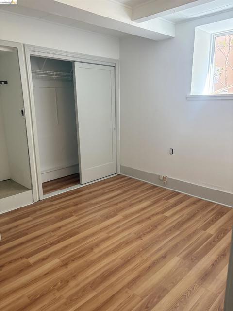 1024 Elsinore Ave, Oakland CA: https://media.crmls.org/mediaz/5f11d630-1e16-4a57-9f4f-b802328138fc.jpg