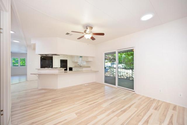 12339 Pepperwood, Auburn CA: https://media.crmls.org/mediaz/5f126a51-462f-4366-b064-6afcb33425fb.jpg