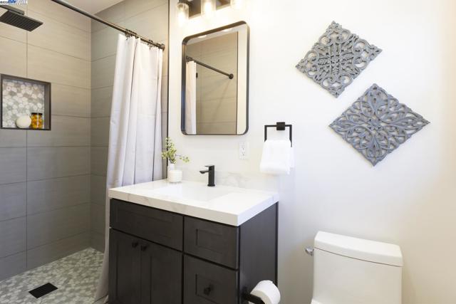 3208 McNutt, Walnut Creek CA: https://media.crmls.org/mediaz/5f139631-d24a-45e0-aff5-6514b2447f58.jpg