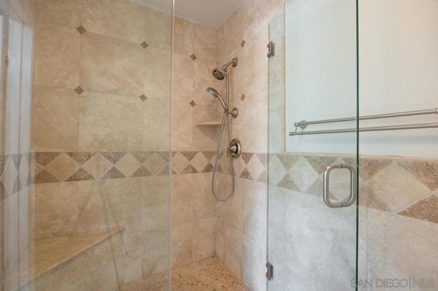 13669 Comuna Drive, Poway CA: https://media.crmls.org/mediaz/5f140c9d-635d-49c1-b05d-1410facc2627.jpg