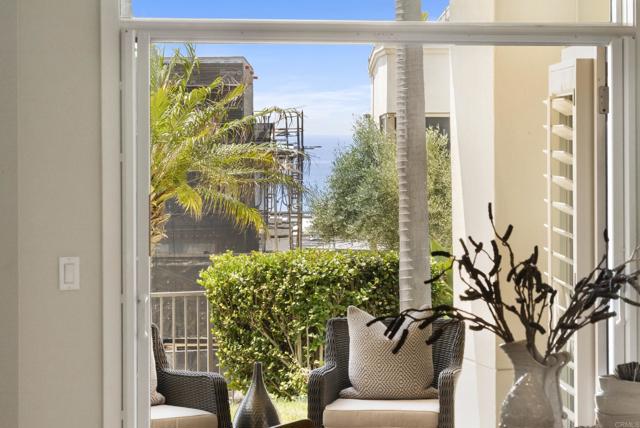 5470 La Jolla Boulevard, La Jolla CA: https://media.crmls.org/mediaz/5f146980-6acb-4fc5-9fc4-9f6c111c3433.jpg