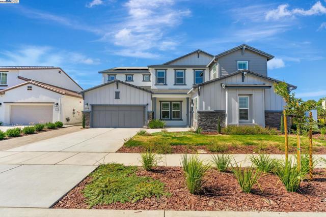 665 River Bend Dr, Lathrop CA: https://media.crmls.org/mediaz/5f160a16-8eac-4026-9bd1-80e21e19381e.jpg
