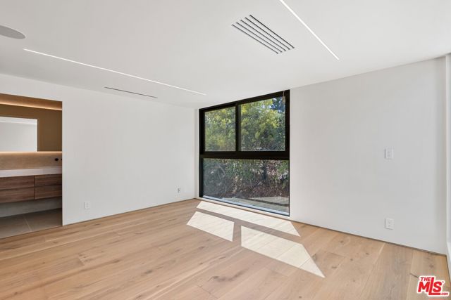 Drew Fenton | 2501 Banyan Drive Los Angeles CA | MLS: 7450499 Drew Fenton | 2501 Banyan Drive Los Angeles CA | MLS: 7450499