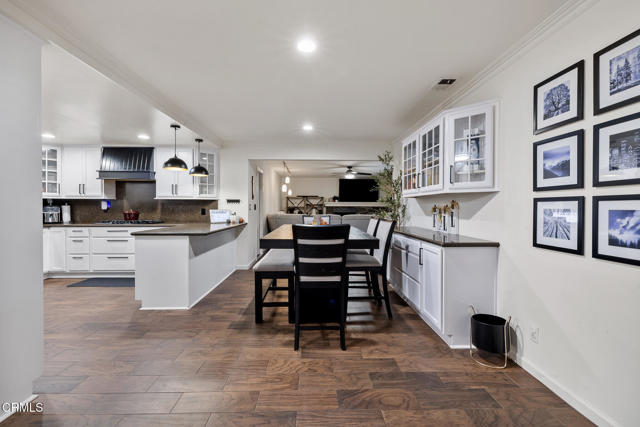 Detail Gallery Image 10 of 43 For 361 Plumas Ave, Ventura,  CA 93004 - 4 Beds | 2 Baths