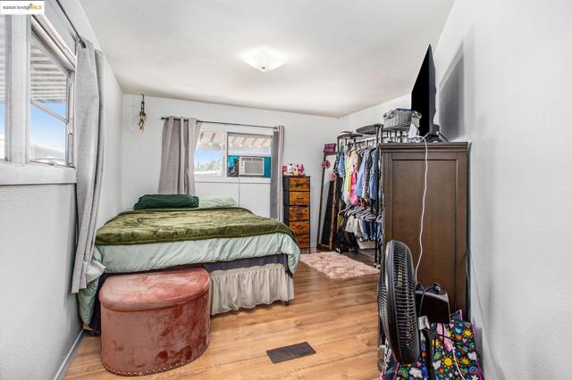 3301 Buchanan RD, Antioch CA: https://media.crmls.org/mediaz/5f1696b9-f9f1-4b1a-9dcc-2d8f65728d13.jpg