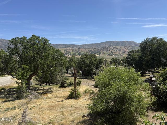 22600 Sunrise Court, Tehachapi CA: https://media.crmls.org/mediaz/5f16da7b-ab81-496d-9e38-0e7d0acdab21.jpg