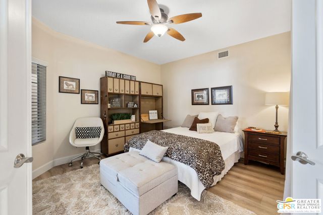 237 E Vista Royale Circle, Palm Desert CA: https://media.crmls.org/mediaz/5f16f881-c7a0-456b-9686-08e444af28f1.jpg