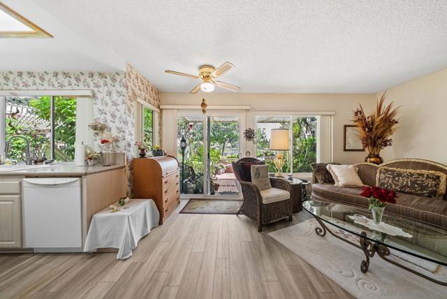 2100 Northshore Drive, Chula Vista CA: https://media.crmls.org/mediaz/5f173db3-cf85-4916-9424-5fe797b78e0b.jpg