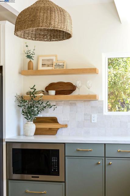 620 Manzanita Ave, Boulder Creek CA: https://media.crmls.org/mediaz/5f178371-5d1c-4ab1-9998-d0426330b166.jpg