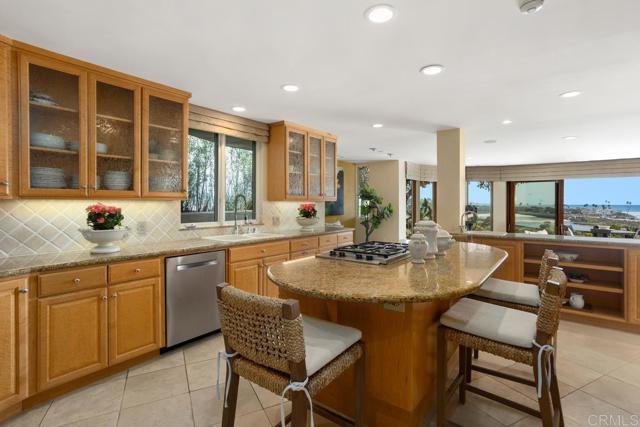 Detail Gallery Image 9 of 30 For 105 via De La Valle, Del Mar,  CA 92014 - 4 Beds | 4/1 Baths