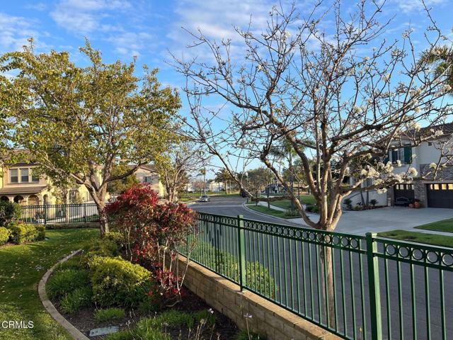Detail Gallery Image 32 of 45 For 1323 Bayside Cir, Oxnard,  CA 93035 - 3 Beds | 2/1 Baths