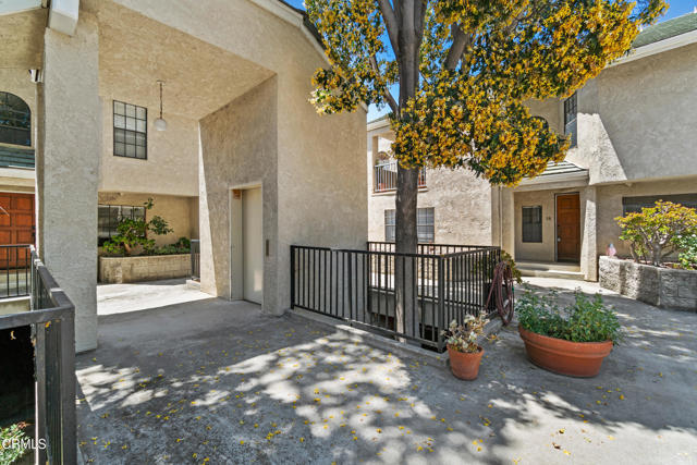 9540 Telegraph Road, Ventura CA: https://media.crmls.org/mediaz/5f18b345-6c1b-4116-90bd-60799da163a2.jpg