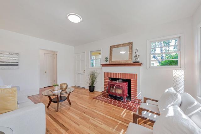 533 Flagg Avenue, San Jose CA: https://media.crmls.org/mediaz/5f198d45-c9bd-4504-833a-e8dd3442e363.jpg