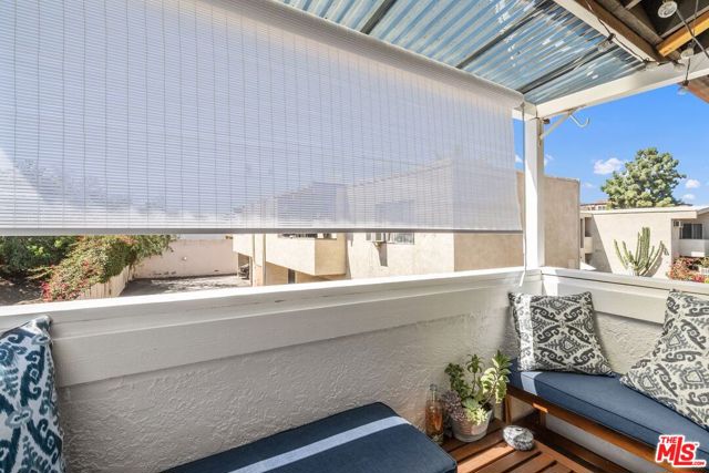 4633 Ben Avenue, 7 photo 6