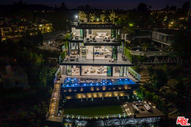 2304 Donella Circle, Los Angeles, California 90077, 8 Bedrooms Bedrooms, 0 ,9 BathroomsBathrooms,Single Family Residence,For Sale,Donella,0,26640953