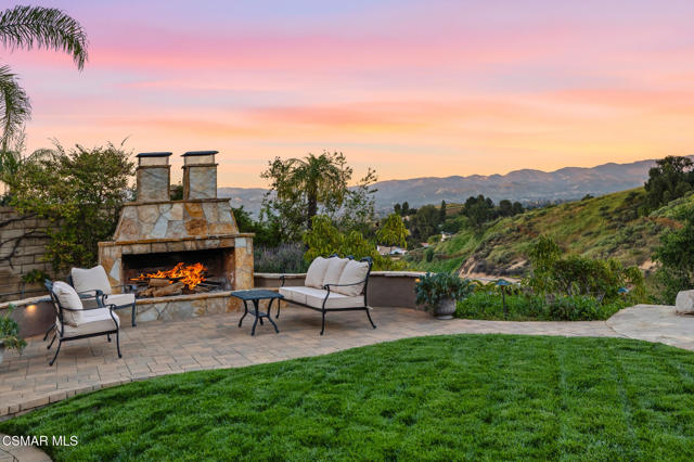 Image 15 of 51 For 490 Peter Place