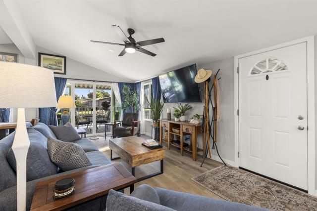 Detail Gallery Image 12 of 57 For 276 N El Camino Real #172,  Oceanside,  CA 92058 - 2 Beds | 2 Baths