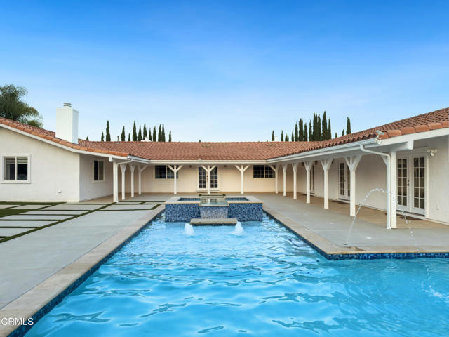 1210 S La Luna Avenue, Ojai CA: https://media.crmls.org/mediaz/5f1dcc89-1194-4299-b58b-e0b5474f084e.jpg