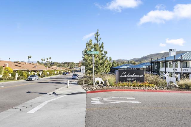 1024 La Tierra Dr, San Marcos CA: https://media.crmls.org/mediaz/5f1e414b-6c93-4068-8fe5-800dd3f0466e.jpg