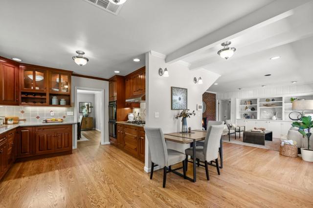 4040 Valente Court, Lafayette CA: https://media.crmls.org/mediaz/5f1ea3bd-3cf9-425a-a5e5-b6c39c893224.jpg