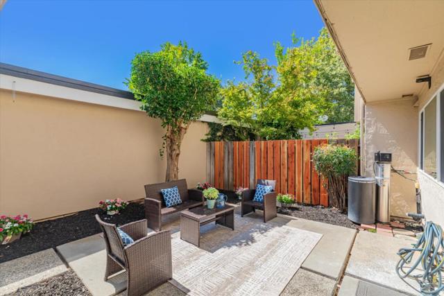 7082 Indian Wells Court, San Jose CA: https://media.crmls.org/mediaz/5f205526-6224-4133-be82-4d7129e7f86c.jpg