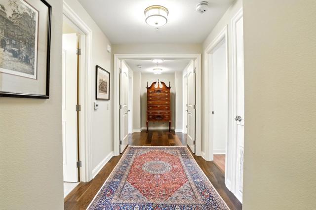 10 CRYSTAL SPRINGS Road, San Mateo CA: https://media.crmls.org/mediaz/5f20ca2d-ea27-4a06-a595-1b3738608b14.jpg