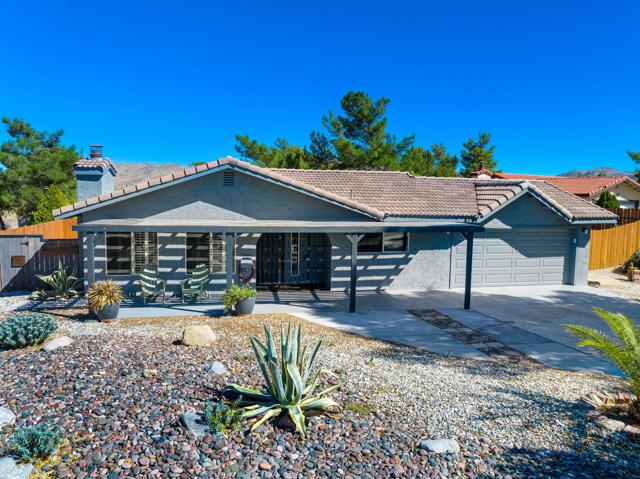 8799 Palomar Avenue, Yucca Valley CA: https://media.crmls.org/mediaz/5f226012-f5a8-45e8-bda6-fc12975b962b.jpg