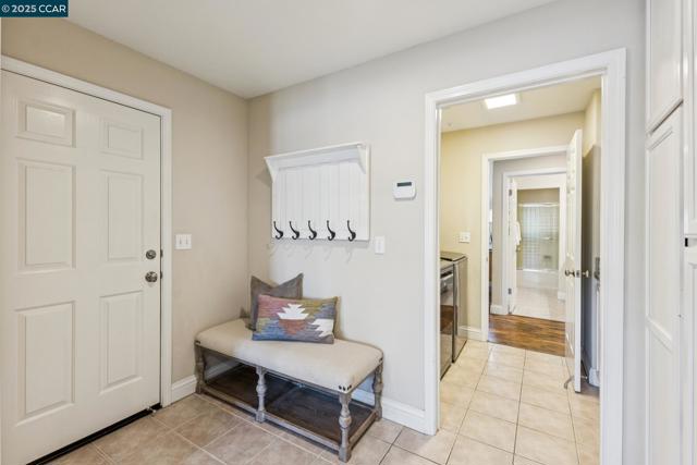 2232 Normandy Cir, Livermore CA: https://media.crmls.org/mediaz/5f23a6e0-c7d5-44dd-b36d-132a06251b2e.jpg