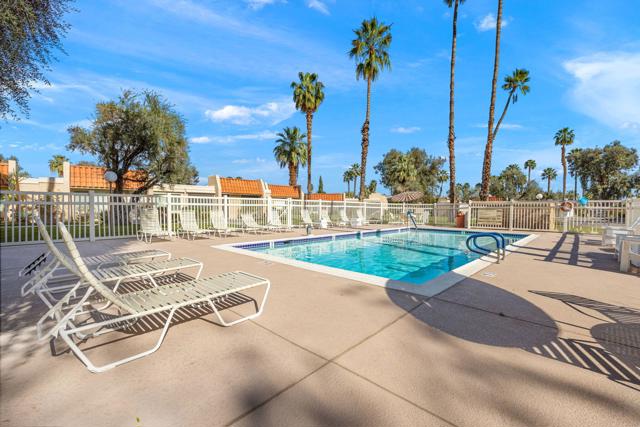 69738 Campana Court, Rancho Mirage CA: https://media.crmls.org/mediaz/5f24dd13-d2e1-4ce3-90ef-3e1ed8ace7ca.jpg