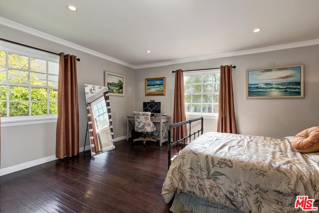 MLS #25602747 image #33