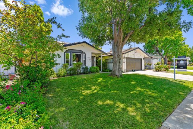 5472 Laura Drive, San Jose CA: https://media.crmls.org/mediaz/5f272798-9f7f-48cc-9307-a8bbb49ae009.jpg