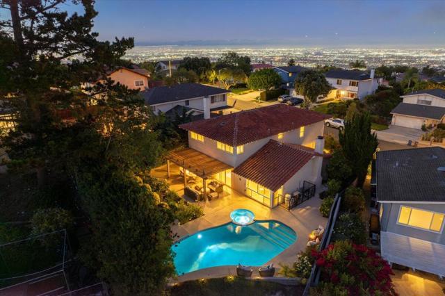 60-Twilight 5046 Golden Arrow Dr