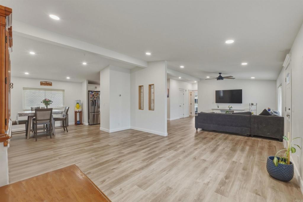 200 Emerald Drive - photo 9