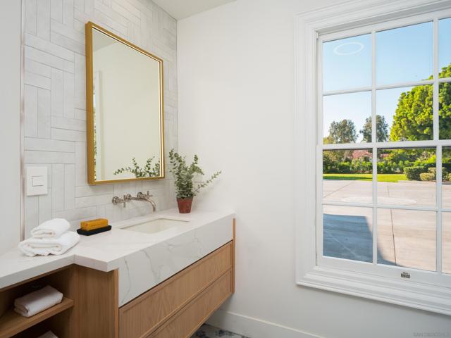 Image 30 of 42 For 17617 Circa Del Norte