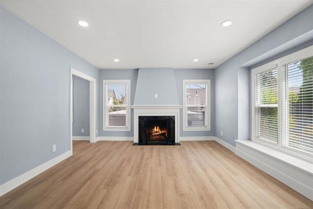 315 Grand Boulevard, San Mateo CA: https://media.crmls.org/mediaz/5f290f63-050d-43fe-ab2f-bbd6efa53bed.jpg