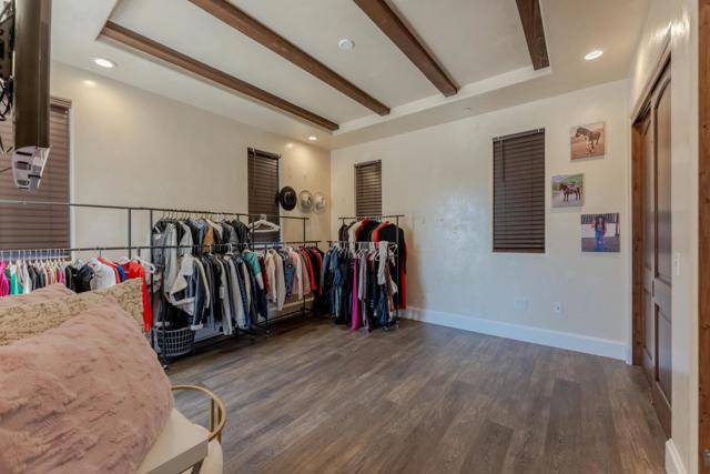 8440 Lovers Lane, Hollister CA: https://media.crmls.org/mediaz/5f292501-554d-40ad-8f16-881af7dfd781.jpg