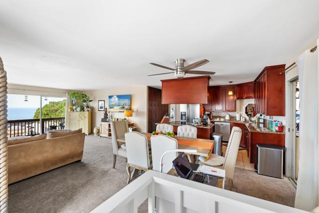 1770 Haydn Drive, Encinitas CA: https://media.crmls.org/mediaz/5f2abc90-9bb5-48e6-bd53-8fd4eceafe49.jpg