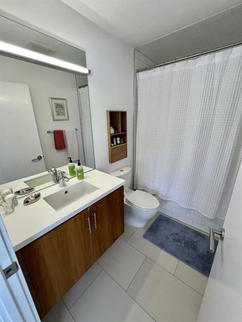 Detail Gallery Image 12 of 26 For 2851 N Buzz Ct, Los Angeles,  CA 90039 - 2 Beds | 2/1 Baths