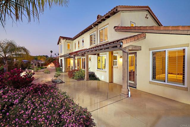 Detail Gallery Image 5 of 50 For 5617 Hidden Grove Way, Bonsall,  CA 92003 - 4 Beds | 3/1 Baths