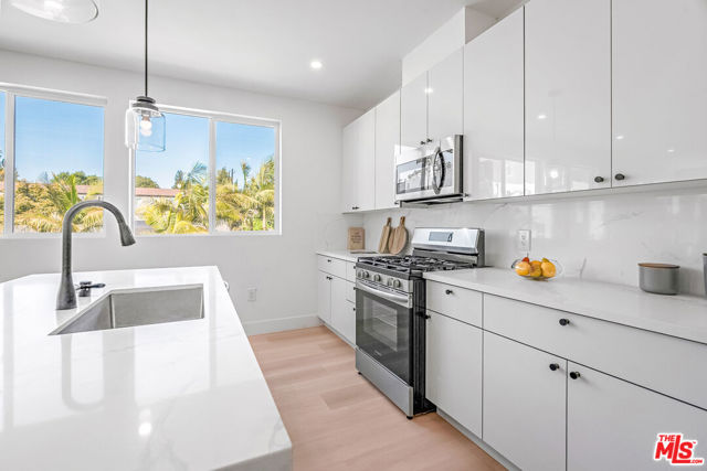 5832 David Avenue, Culver City CA: https://media.crmls.org/mediaz/5f2bb75c-f27a-4569-a90c-c5f0913aba0b.jpg