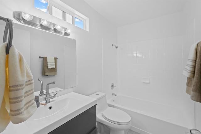 9155 57 Gold Coast Dr, San Diego CA: https://media.crmls.org/mediaz/5f2c25ca-2c4f-4eb6-8866-f03f70d1b996.jpg