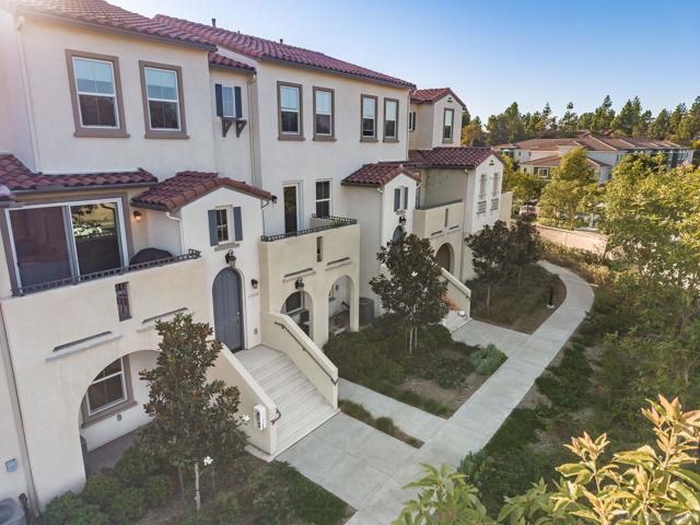 4382 Pacifica Way, Oceanside CA: https://media.crmls.org/mediaz/5f2c5985-e44d-44c8-ab9f-71d294b8db49.jpg