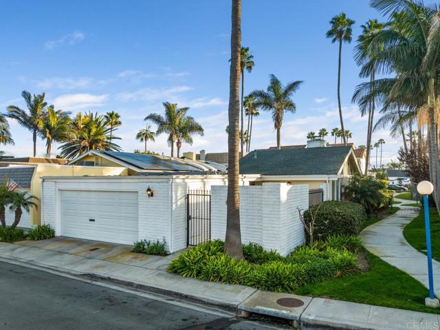 Detail Gallery Image 70 of 73 For 75 Half Moon Bend, Coronado,  CA 92118 - 3 Beds | 2 Baths