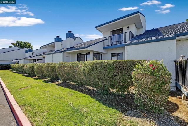 5727 Cutter Loop, Discovery Bay CA: https://media.crmls.org/mediaz/5f2dccc5-adaf-437c-9c93-468c6a76d57c.jpg