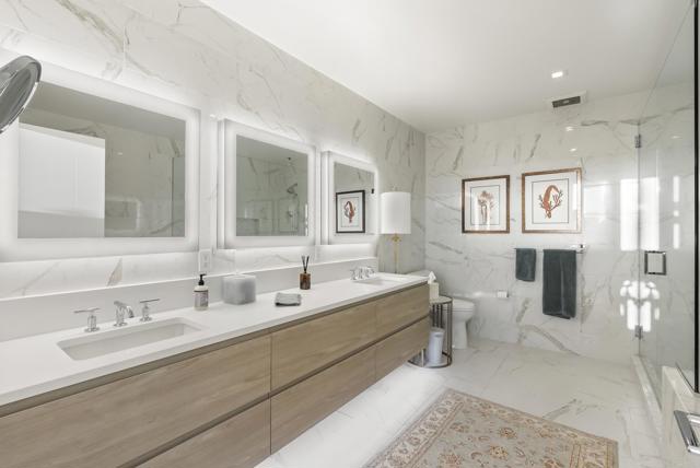 2604 5th Ave, Mission Hills (San Diego) CA: https://media.crmls.org/mediaz/5f2e485d-f7fa-43d4-8390-ee499e23c089.jpg