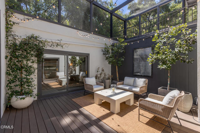595 Linda Vista Avenue, Pasadena CA: https://media.crmls.org/mediaz/5f2e85b0-bcf8-4280-89bb-81eb716b7ab2.jpg