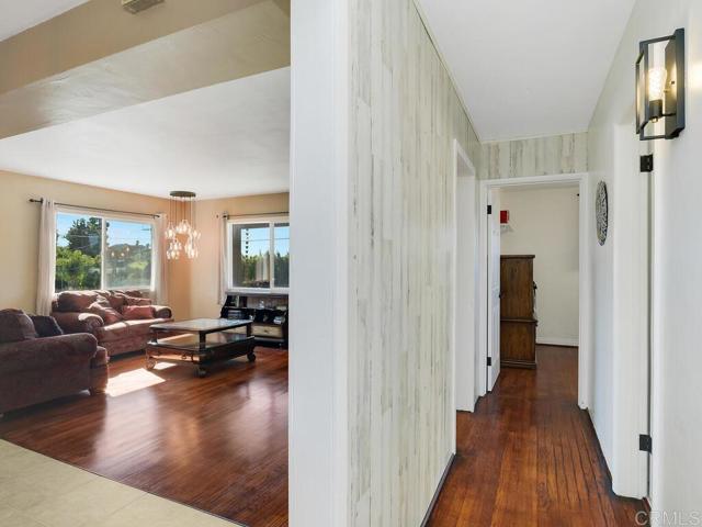 Detail Gallery Image 27 of 67 For 511 Hilltop Dr, Chula Vista,  CA 91910 - 3 Beds | 2 Baths