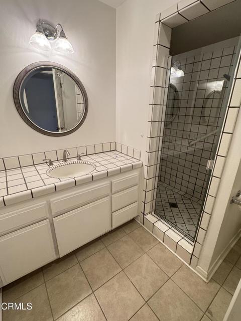 534 S S Oak Knoll Avenue, Pasadena CA: https://media.crmls.org/mediaz/5f30907e-6592-43bd-9e80-5d14b06ba08f.jpg
