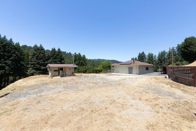 16400 Highway 9, Boulder Creek CA: https://media.crmls.org/mediaz/5f313b79-7a14-473f-91ea-dcf384e679aa.jpg