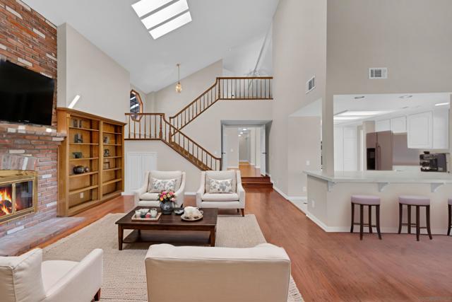 15235 Crestview Ct, Poway CA: https://media.crmls.org/mediaz/5f329de3-393e-4a85-bc4e-d74edb646f5d.jpg